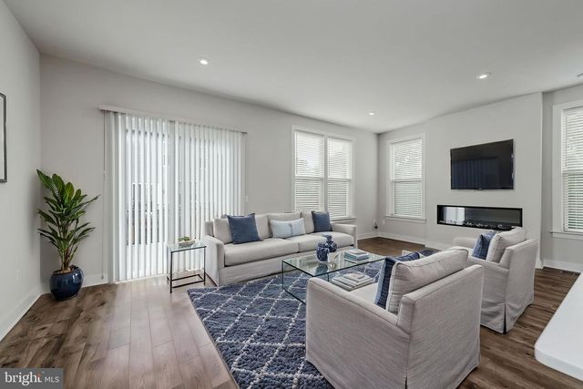 2483 LIBERTY LOOP, Herndon, VA 20171