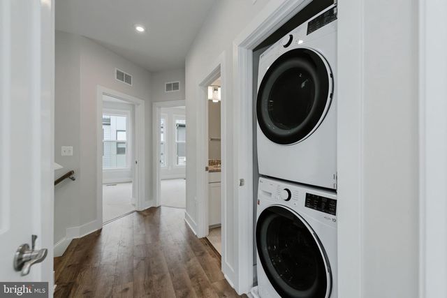 2483 LIBERTY LOOP, Herndon, VA 20171
