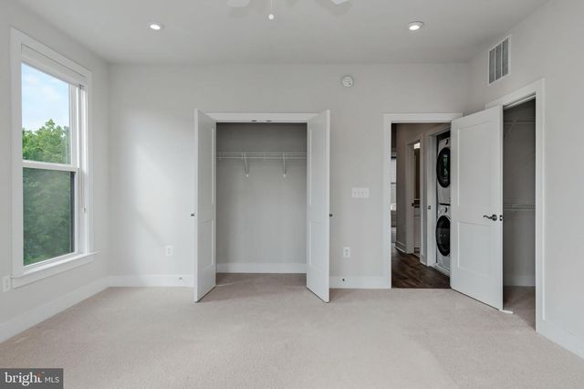 2483 LIBERTY LOOP, Herndon, VA 20171