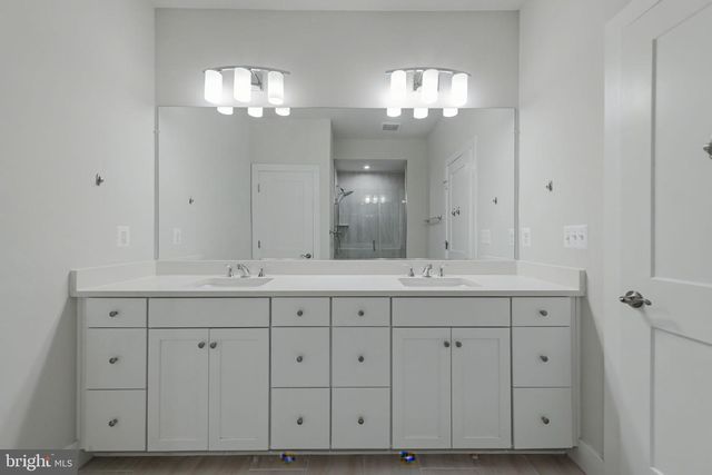 2483 LIBERTY LOOP, Herndon, VA 20171