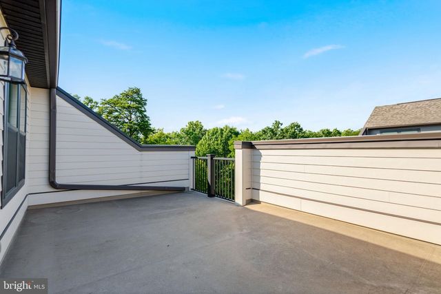 2483 LIBERTY LOOP, Herndon, VA 20171