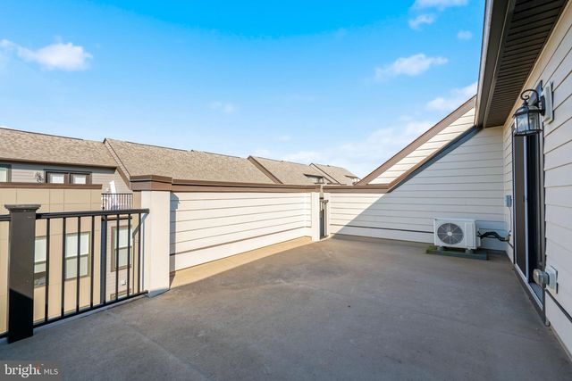 2483 LIBERTY LOOP, Herndon, VA 20171