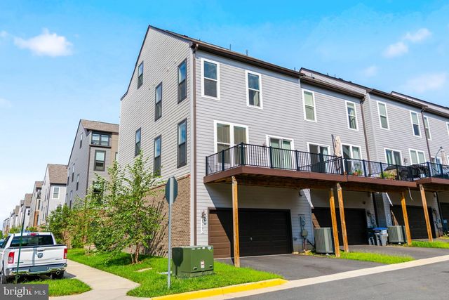 2483 LIBERTY LOOP, Herndon, VA 20171