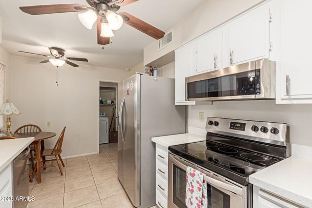 10922 W SANTA FE Drive, Sun City, AZ 85351