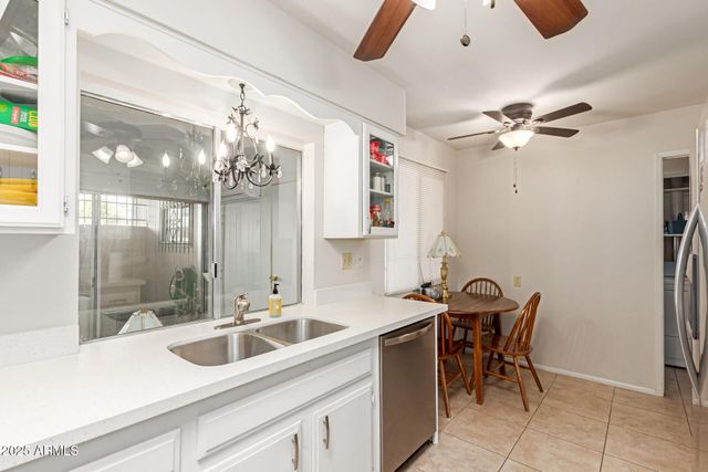 10922 W SANTA FE Drive, Sun City, AZ 85351