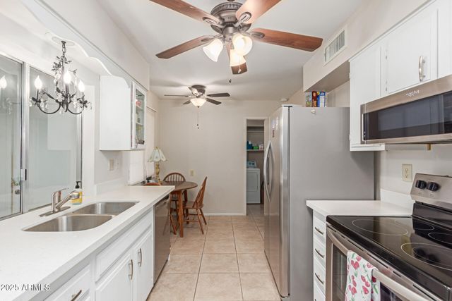 10922 W SANTA FE Drive, Sun City, AZ 85351