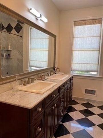 9 Grant A, Belmont, MA 02478
