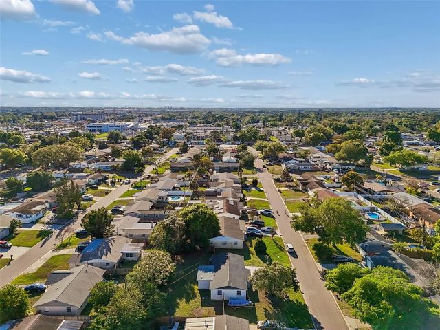 8356 77TH AVENUE, Seminole, FL 33777