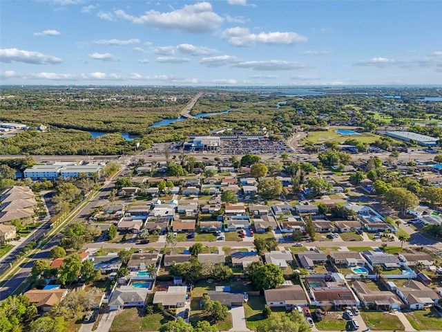 8356 77TH AVENUE, Seminole, FL 33777