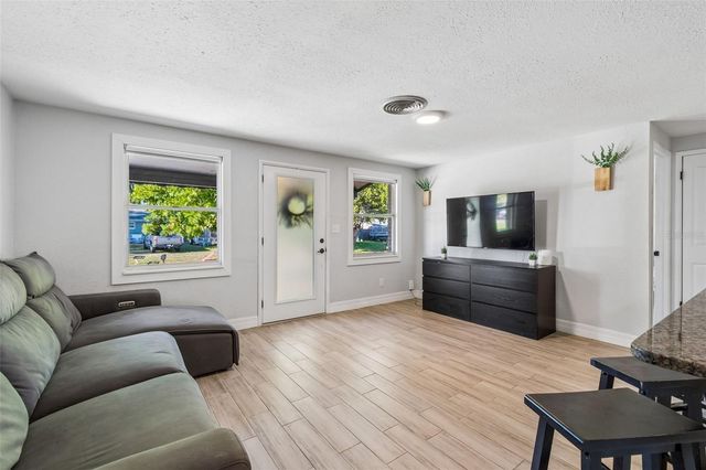 8356 77TH AVENUE, Seminole, FL 33777