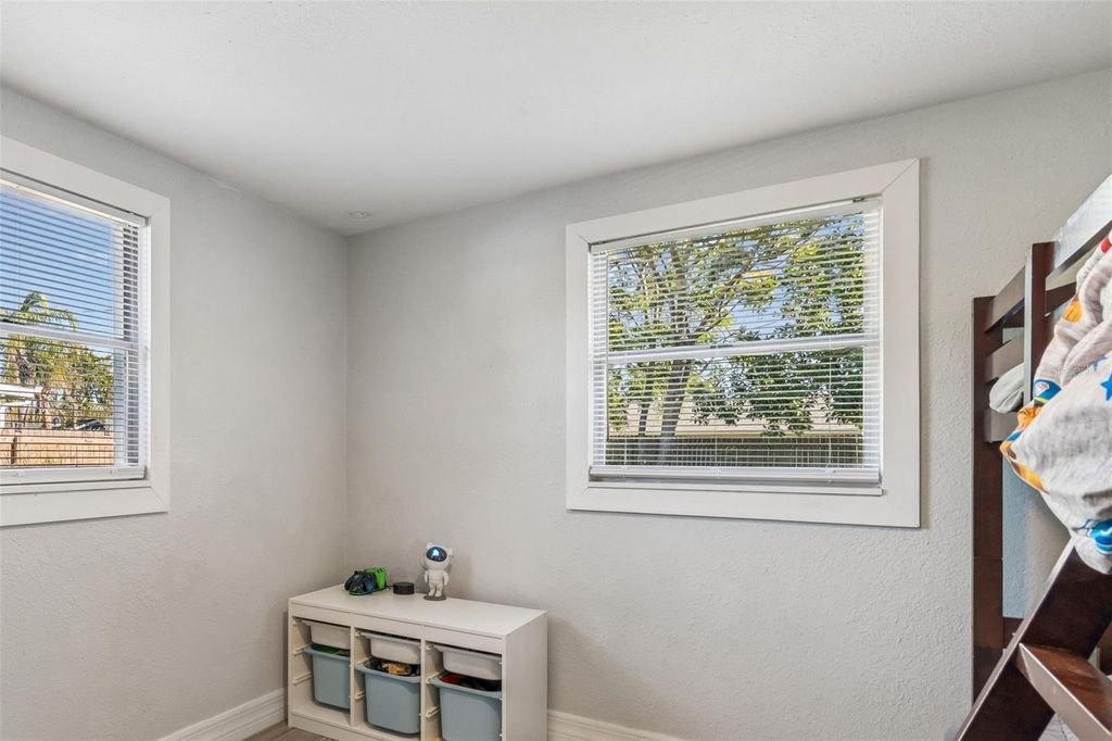 Image 25 of property listing at 8356 77TH AVENUE, Seminole, FL 33777