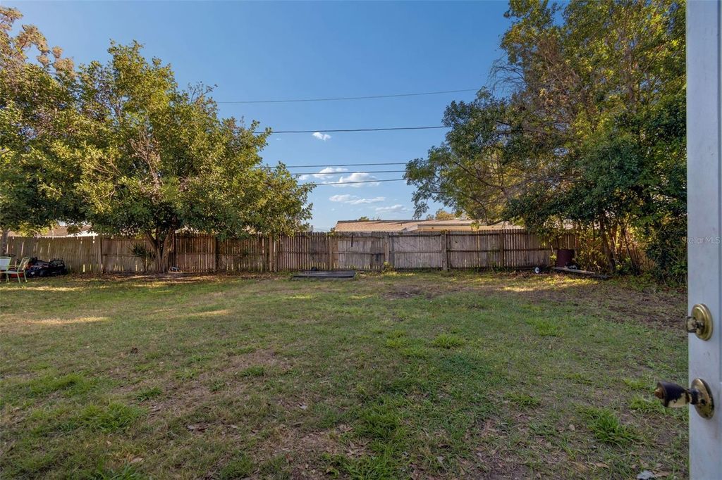 Image 26 of property listing at 8356 77TH AVENUE, Seminole, FL 33777