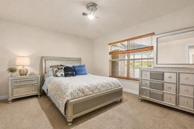 906 EDITH DRIVE, Fruitland Park, FL 34731