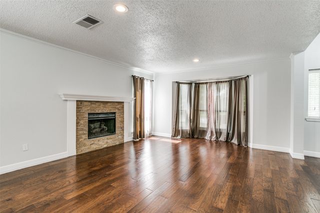 2204 Winslow Court, Flower Mound, TX 75028