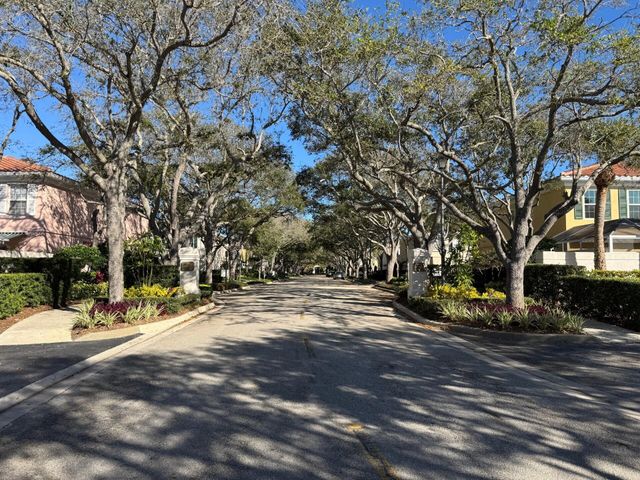 37 Tall Oaks Circle, Tequesta, FL 33469