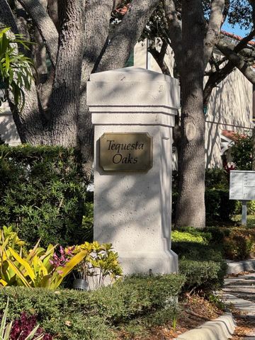 37 Tall Oaks Circle, Tequesta, FL 33469