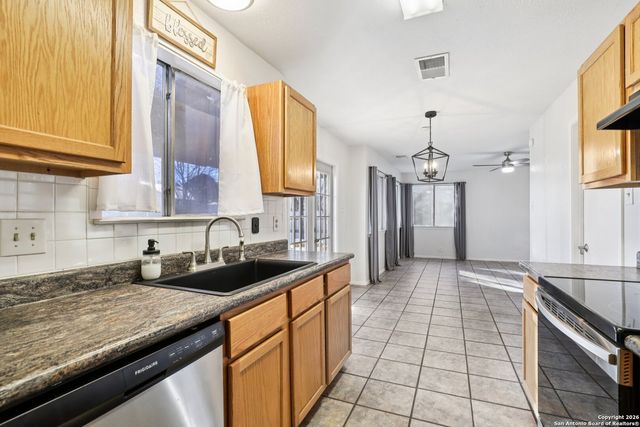 7538 Rimhurst, San Antonio, TX 78250