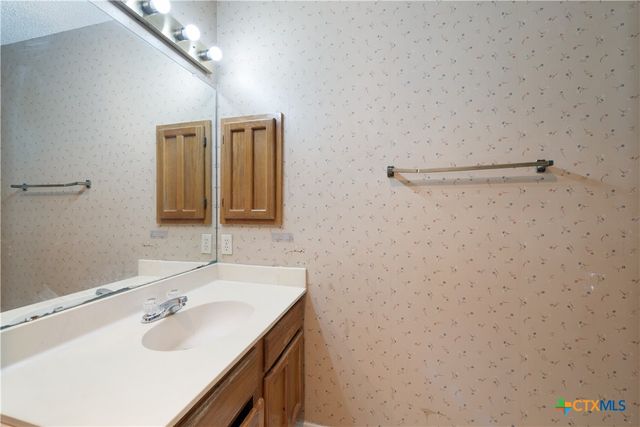 1202 Thorpe Lane 216, San Marcos, TX 78666