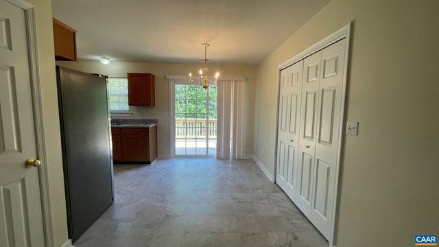 4335 VALLEY LN, Kents Store, VA 23084