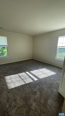 4335 VALLEY LN, Kents Store, VA 23084