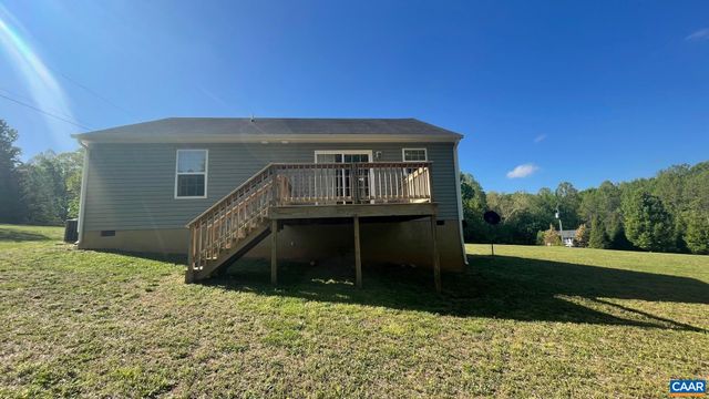 4335 VALLEY LN, Kents Store, VA 23084