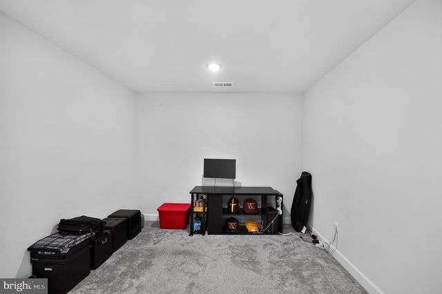 6115 CAMERONS FERRY DR, Haymarket, VA 20169
