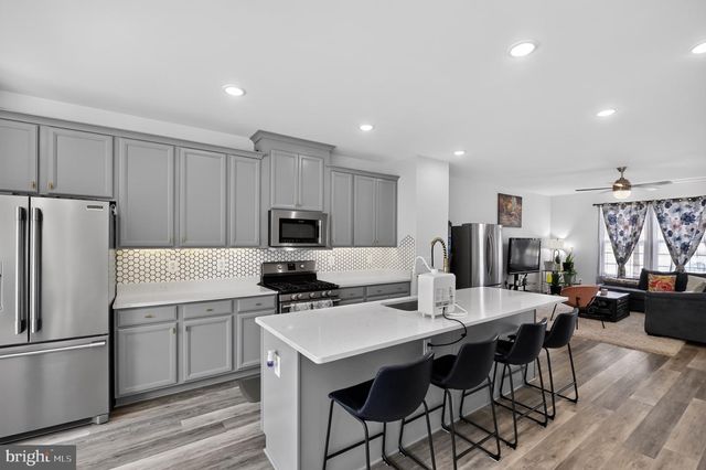 6115 CAMERONS FERRY DR, Haymarket, VA 20169
