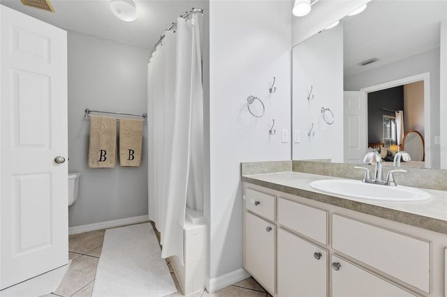 5139 NW 21ST TERRACE, Gainesville, FL 32605