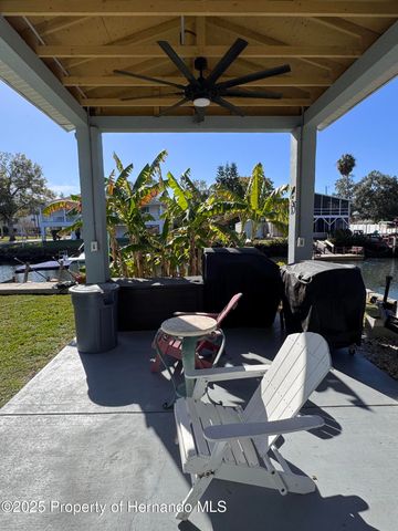 6028 Palm Creek Drive, Weeki Wachee, FL 34607