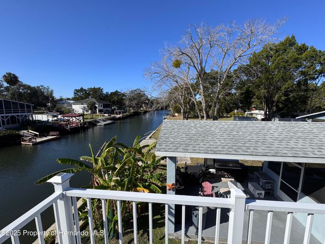 6028 Palm Creek Drive, Weeki Wachee, FL 34607