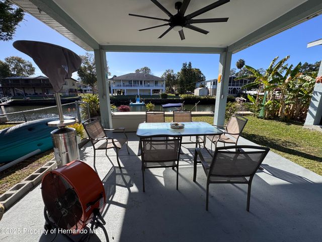 6028 Palm Creek Drive, Weeki Wachee, FL 34607