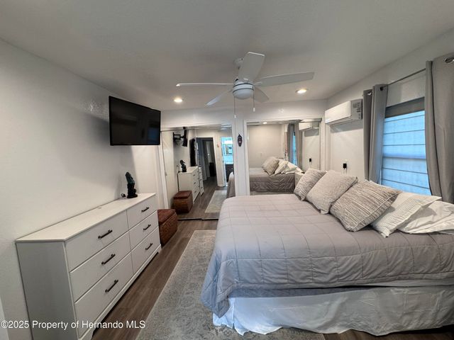 6028 Palm Creek Drive, Weeki Wachee, FL 34607