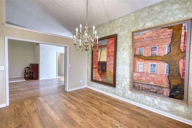 565 Ambur Lake Dr, Lawrenceville, GA 30043