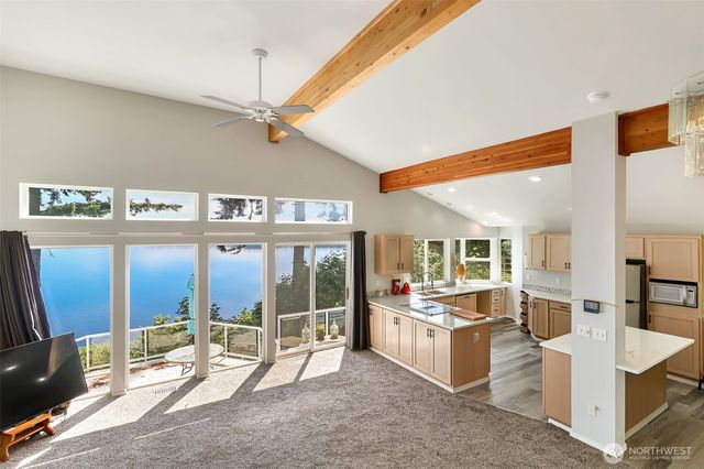 10125 Totem Way, Anderson Island, WA 98303
