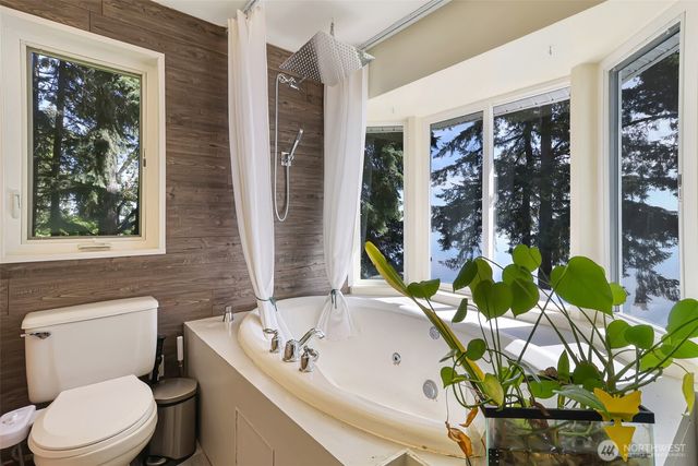 10125 Totem Way, Anderson Island, WA 98303