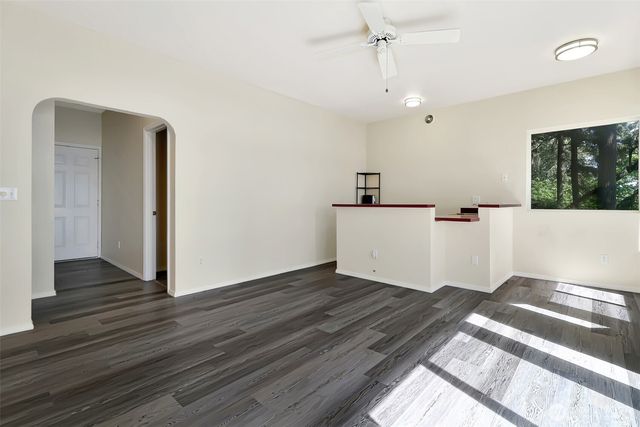 10125 Totem Way, Anderson Island, WA 98303