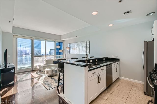 4525 Dean Martin Drive 2001, Las Vegas, NV 89103