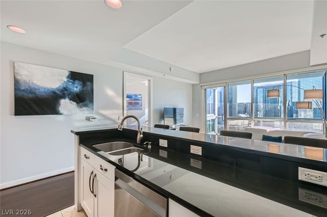 4525 Dean Martin Drive 2001, Las Vegas, NV 89103