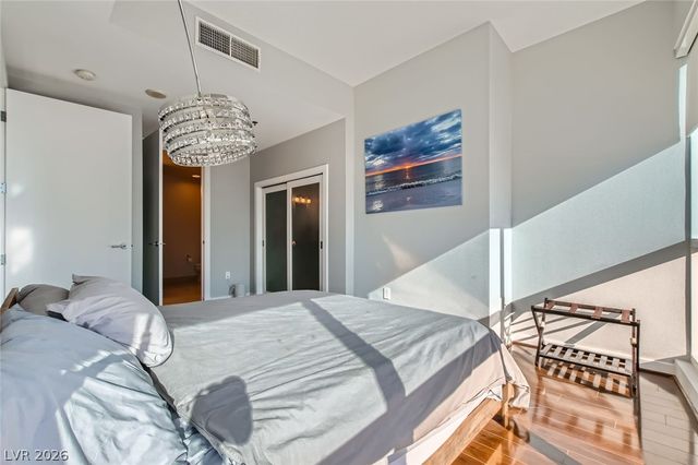 4525 Dean Martin Drive 2001, Las Vegas, NV 89103