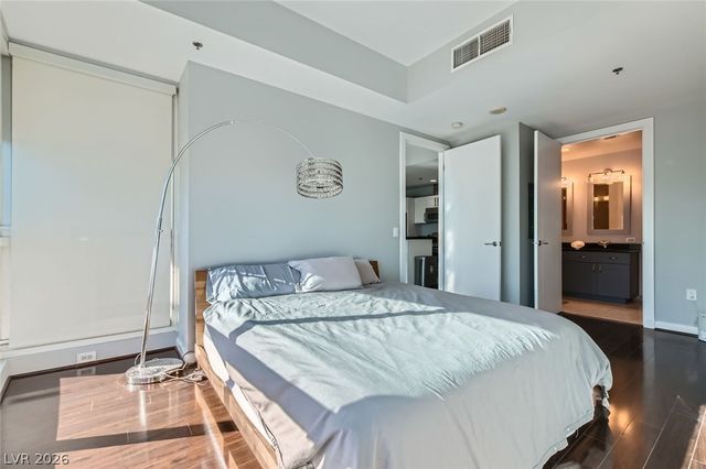 4525 Dean Martin Drive 2001, Las Vegas, NV 89103
