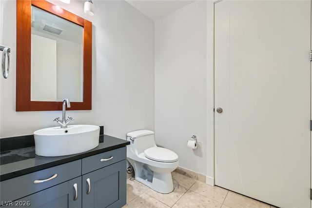 4525 Dean Martin Drive 2001, Las Vegas, NV 89103