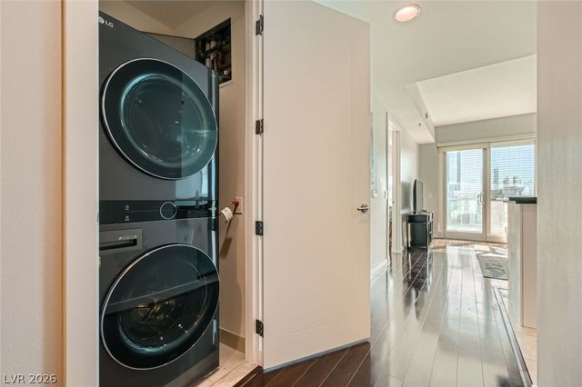 4525 Dean Martin Drive 2001, Las Vegas, NV 89103