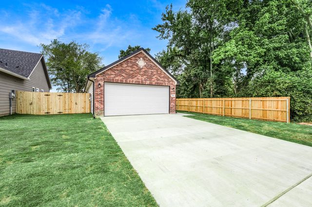 315 Ardis Street, Sulphur Springs, TX 75482