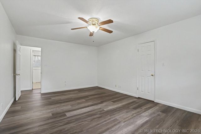 8310 S 73rd West Avenue, Tulsa, OK 74131
