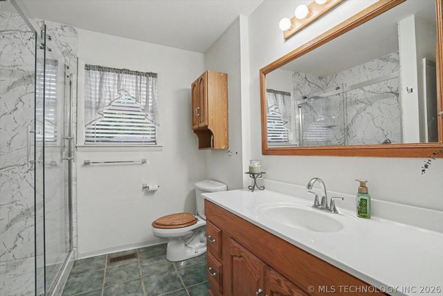 8310 S 73rd West Avenue, Tulsa, OK 74131