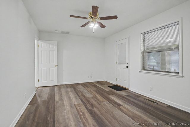 8310 S 73rd West Avenue, Tulsa, OK 74131