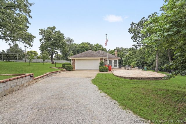 8310 S 73rd West Avenue, Tulsa, OK 74131