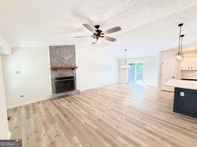 1327 Towne Harbor Trail, Woodstock, GA 30189