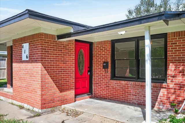 416 22nd Avenue N, Texas City, TX 77590