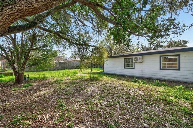 416 22nd Avenue N, Texas City, TX 77590